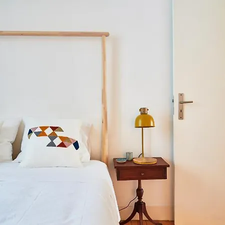 Spacious In The Perfect Location, By Timecooler Lisboa